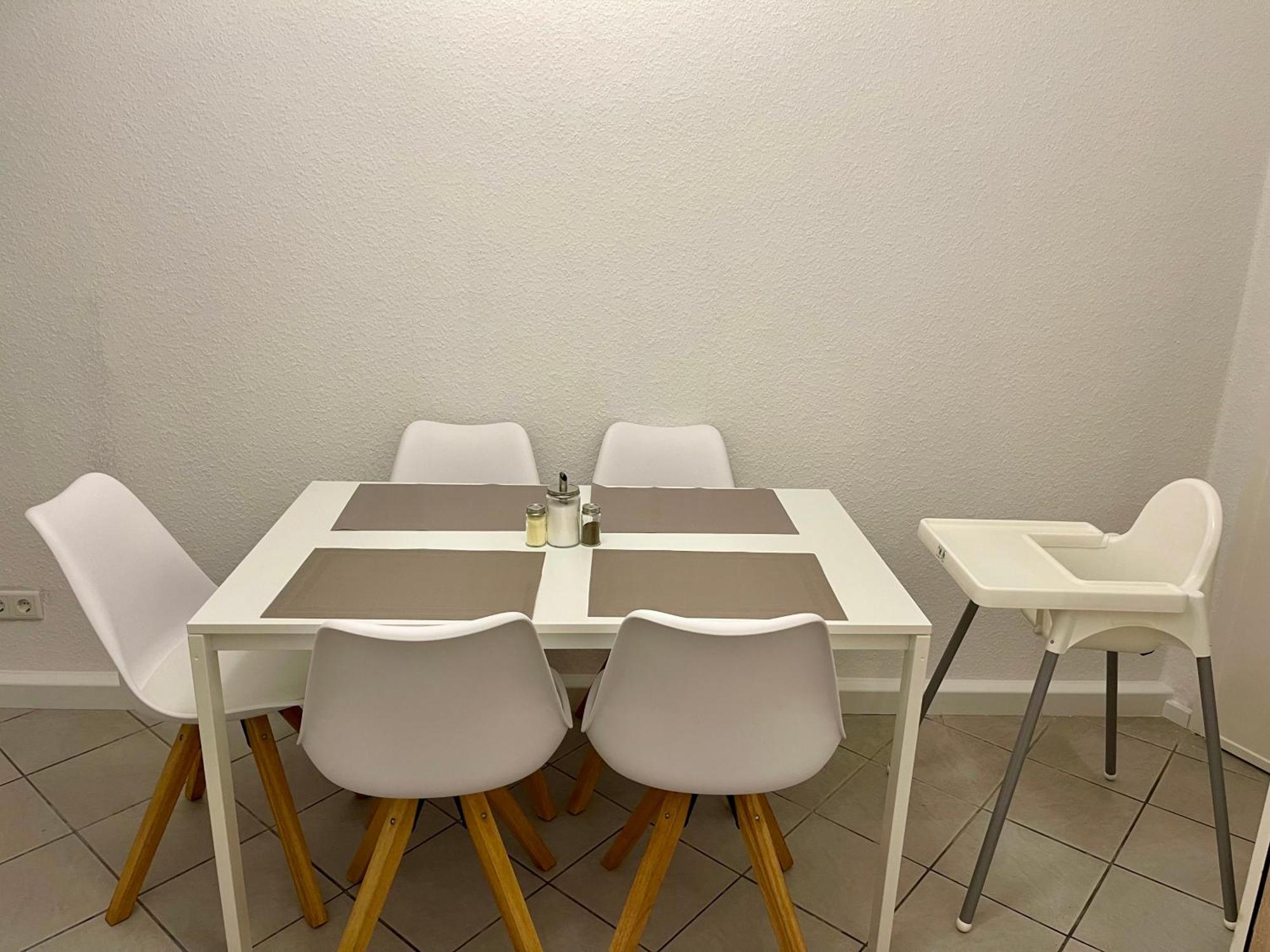 Raha Apartments - Ihr Komfortables Zuhause - Garten - Vollausstattung - Balkon - Parkplatz Кассель Экстерьер фото