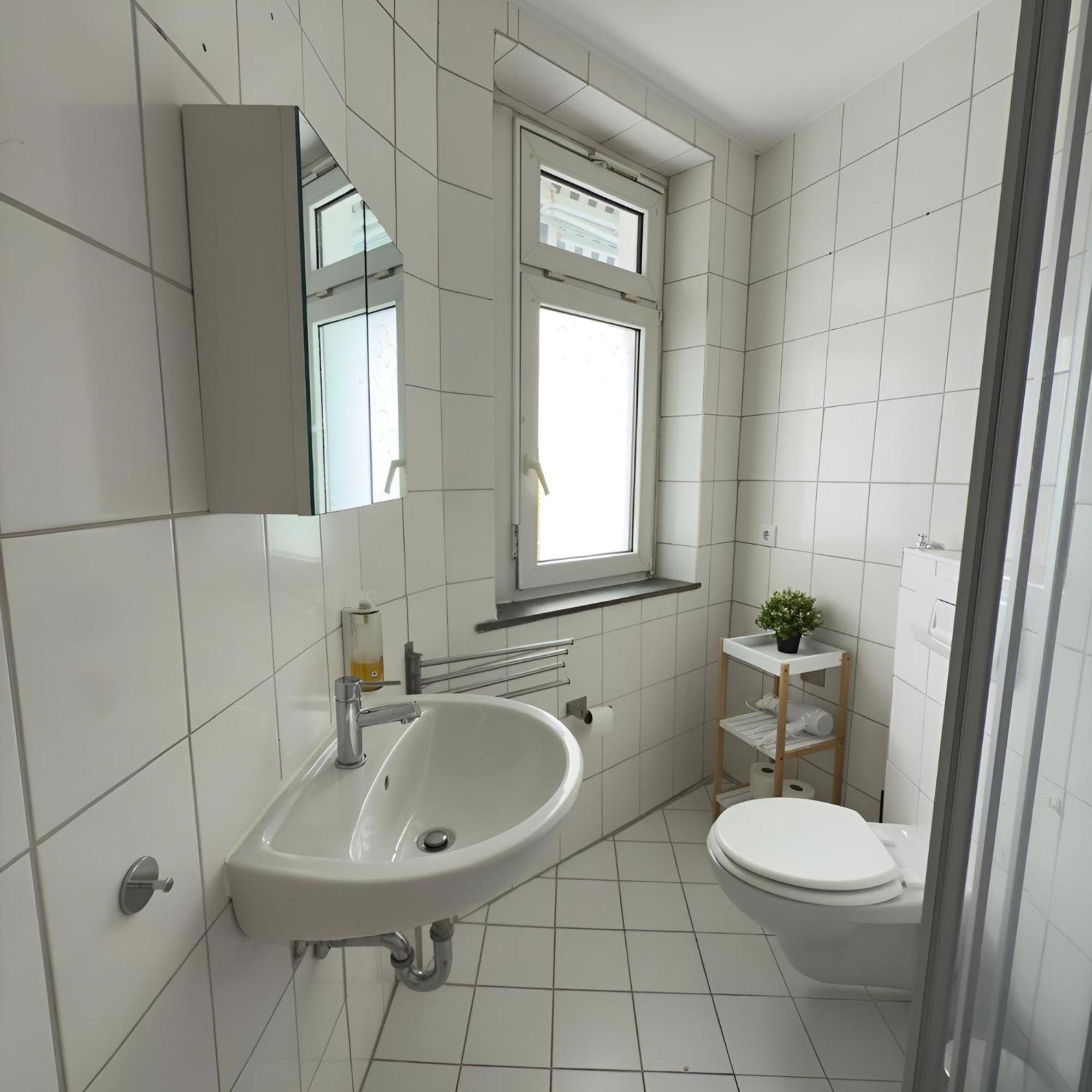 Raha Apartments - Ihr Komfortables Zuhause - Garten - Vollausstattung - Balkon - Parkplatz Кассель Экстерьер фото